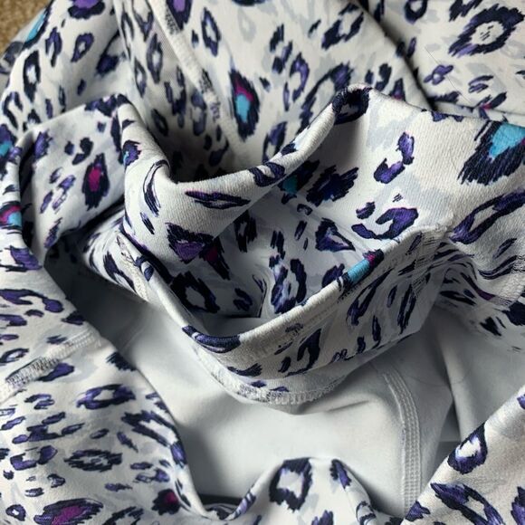 Fablectics power hold leggings. - Picture 6 of 7